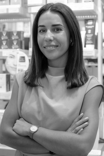 13. Paula Almod&oacute;var T&Eacute;CNICO DE MARKETING